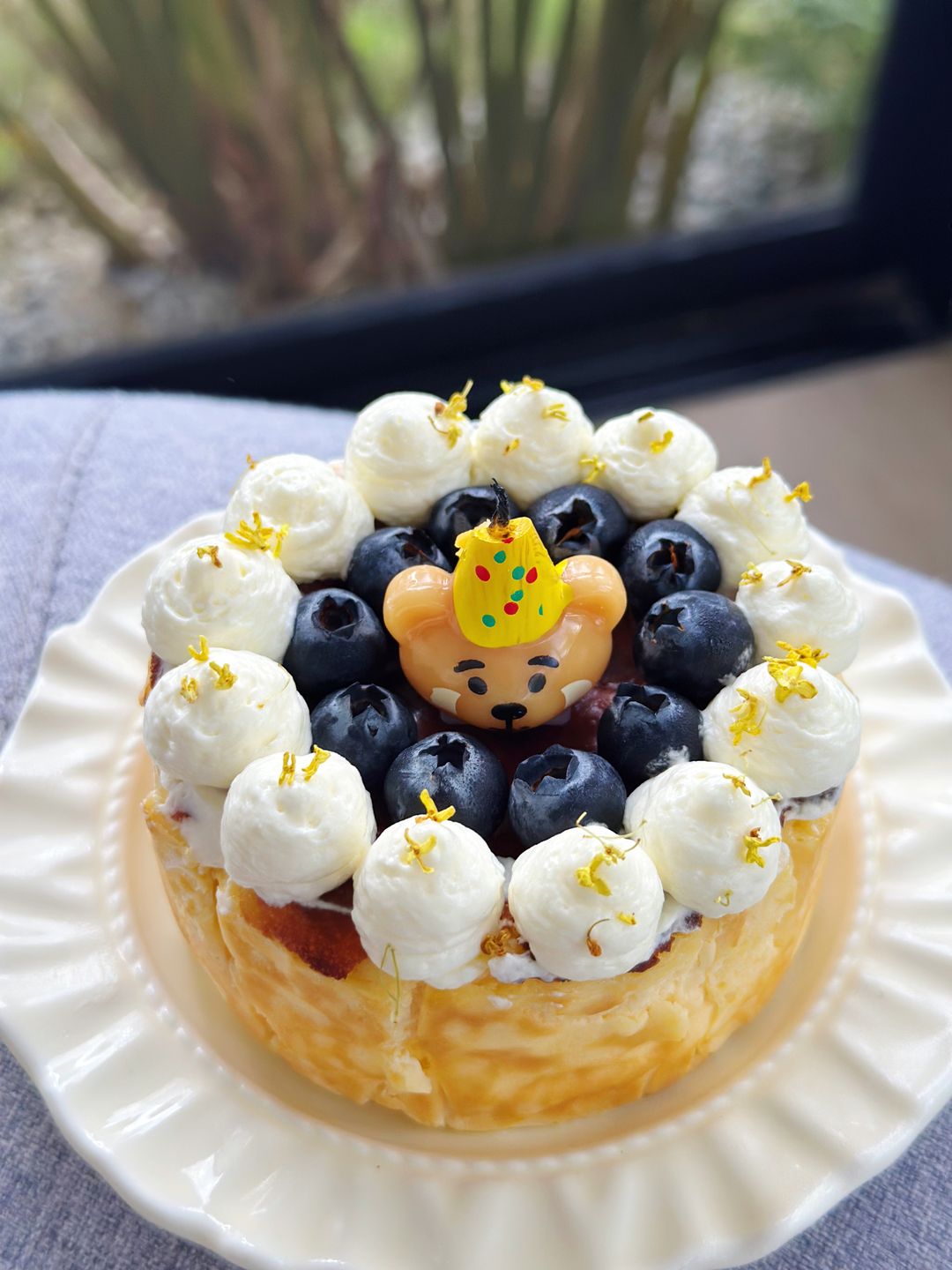 8 inch Decorated Basque Burnt Cheesecake 
