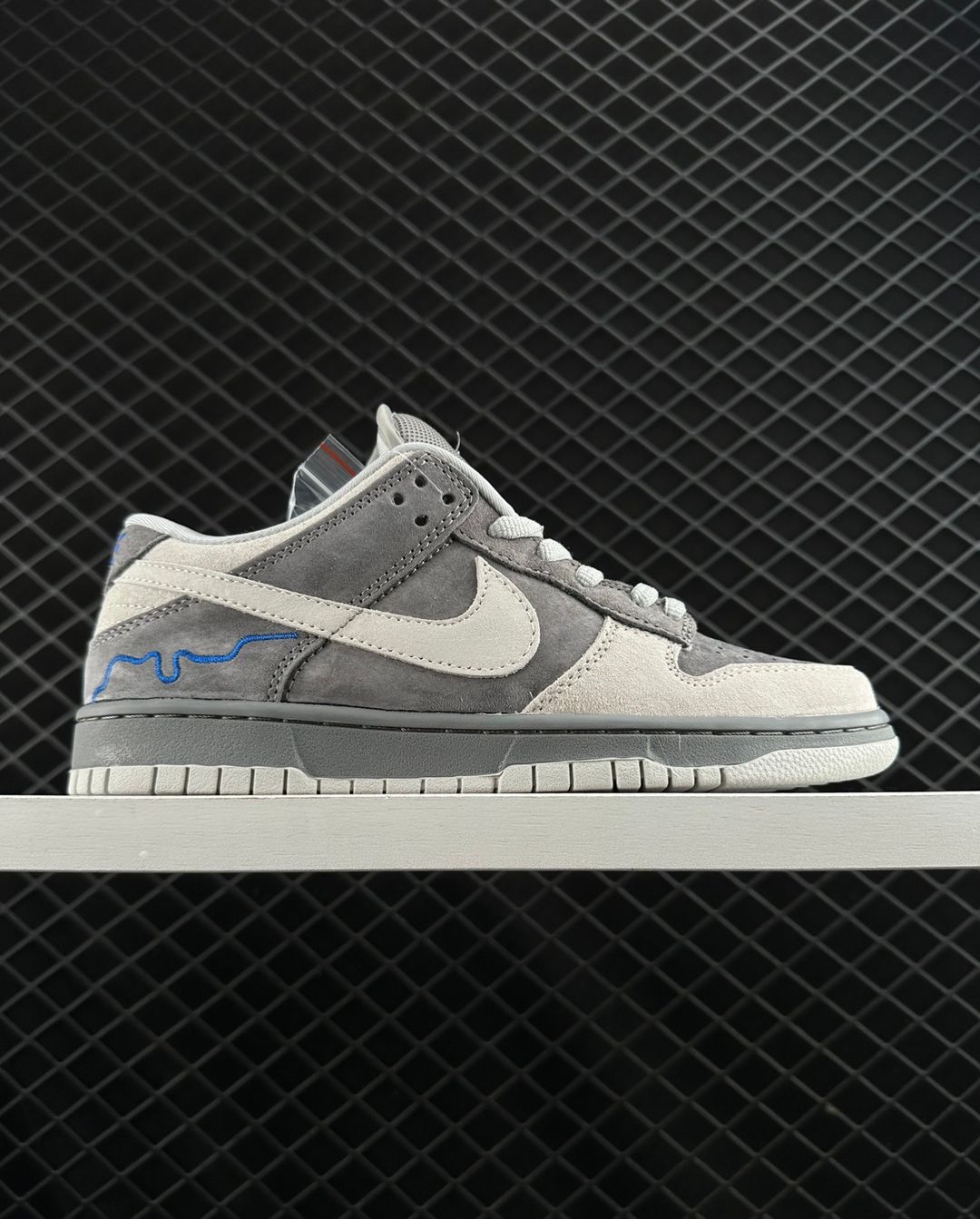 NIKE DUNK LOW PRO SB ‘London’