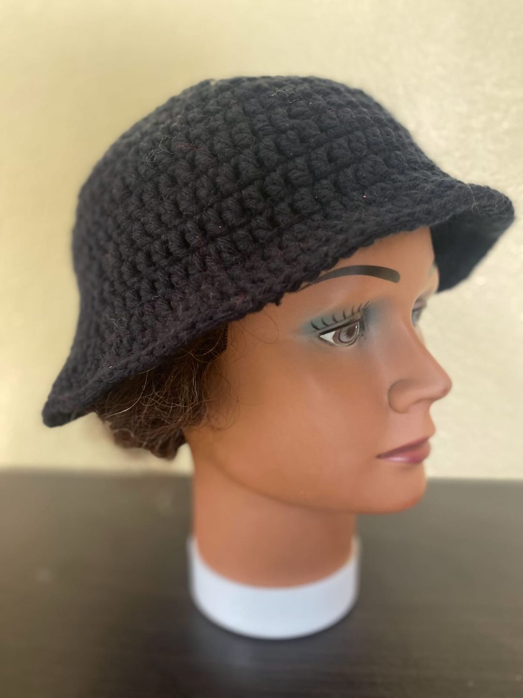 Solid colour bucket hats  