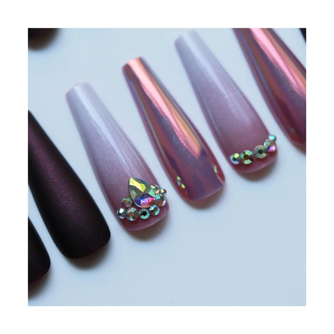 SET DE UÑAS 30 U GOMA Y STICK VINO/PIEDRA/METAL (6936505142799)