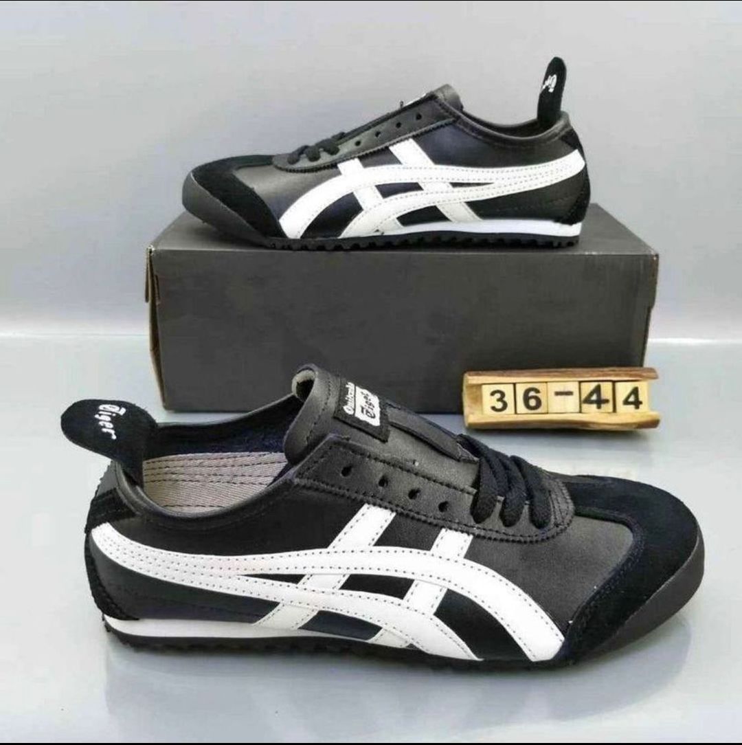 Onitsuka - black