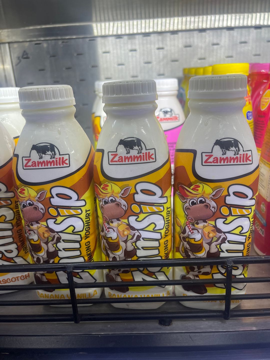 Zamsip Banana Vanilla Drinking Yoghurt 500 Ml