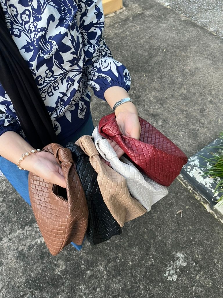Daisy Handbag