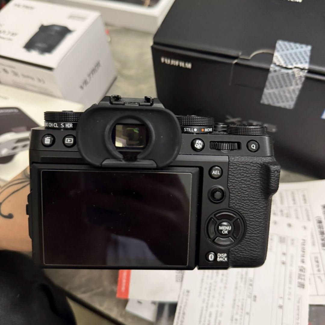 Fuji XT5 black 