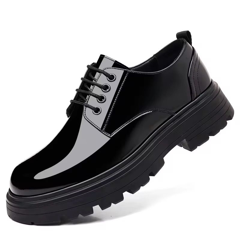 Men's Formal Business Casual British Leather Dress Shoes Comfortable Flat Light with Thick-Soled Patent Leather Autumn Features