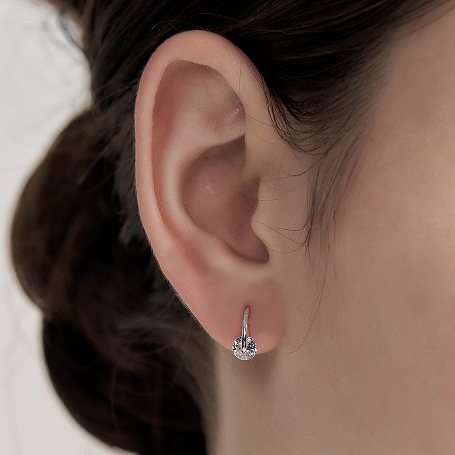 Hei - Crystal Hook Earring - Silver (White)