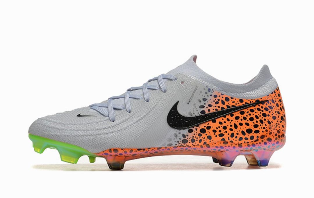 Nike Phantom 