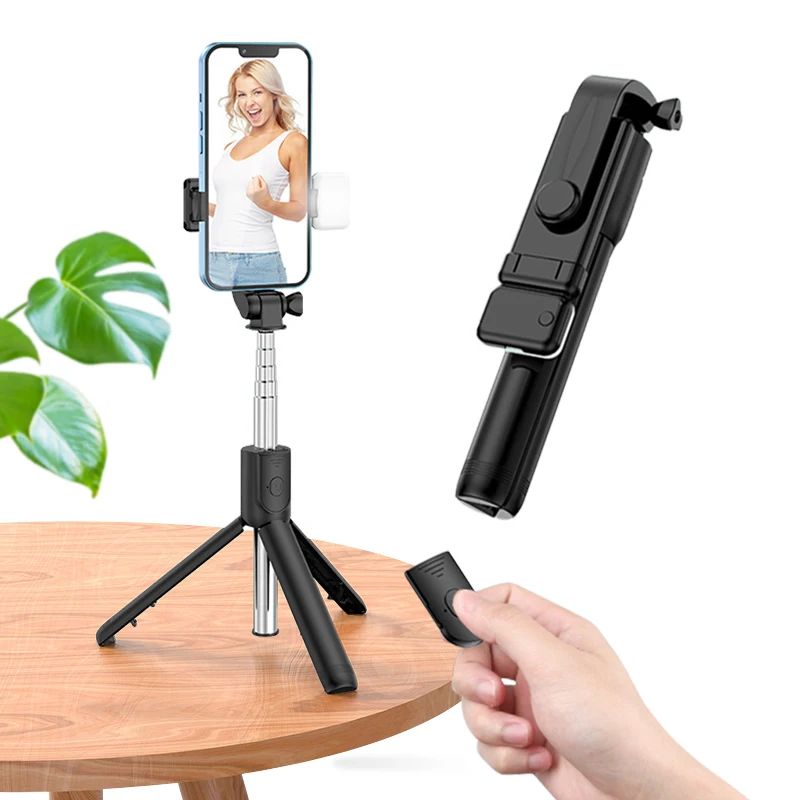 📸 Un trépied multifonction (selfie stick + support téléphone + éclairage LED) — idéal pour vidéos, selfies, vlogs, TikTok, YouTube, etc.