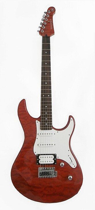 GUITARE ÉLECTRIQUE YAMAHA PACIFICA PAC012