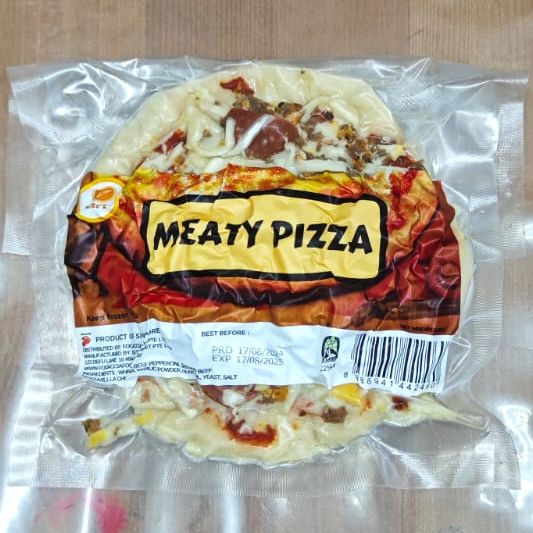 MACY MEATY PIZZA