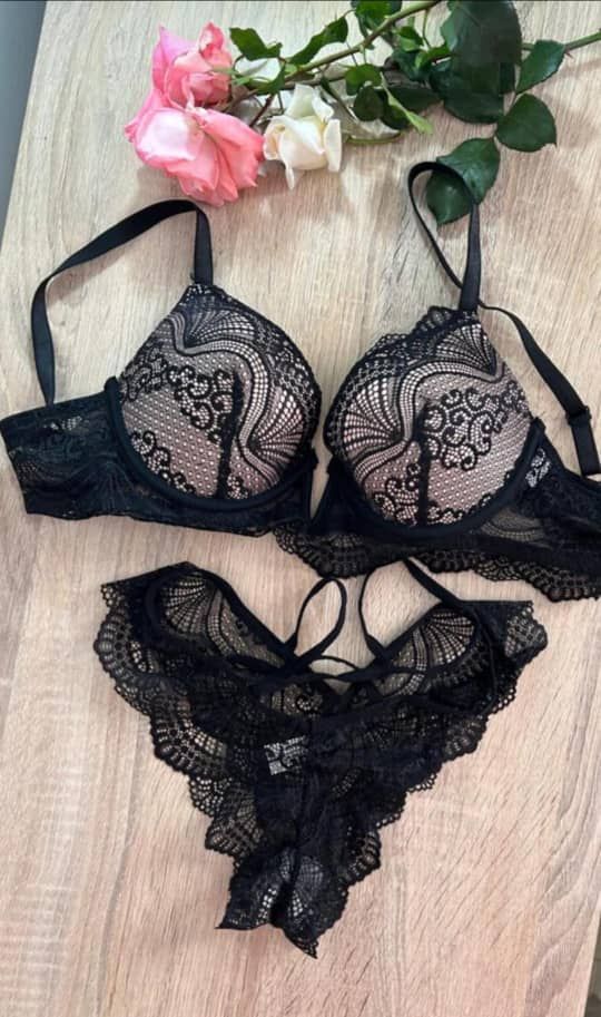 Black and Cream  Lace Set