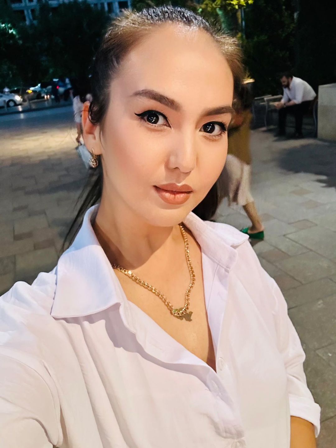 哈萨克斯坦代孕与捐卵 | 阿拉木图 | 30岁, B型血, 168cm, 63kg | #120037