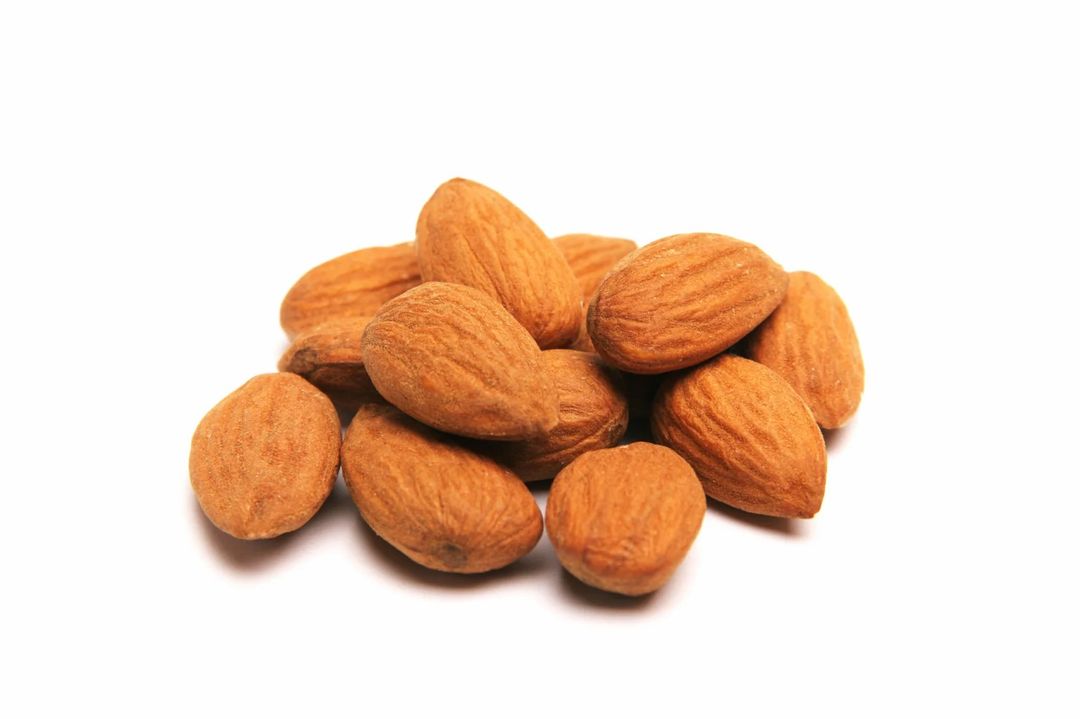 Almond w/ Skin