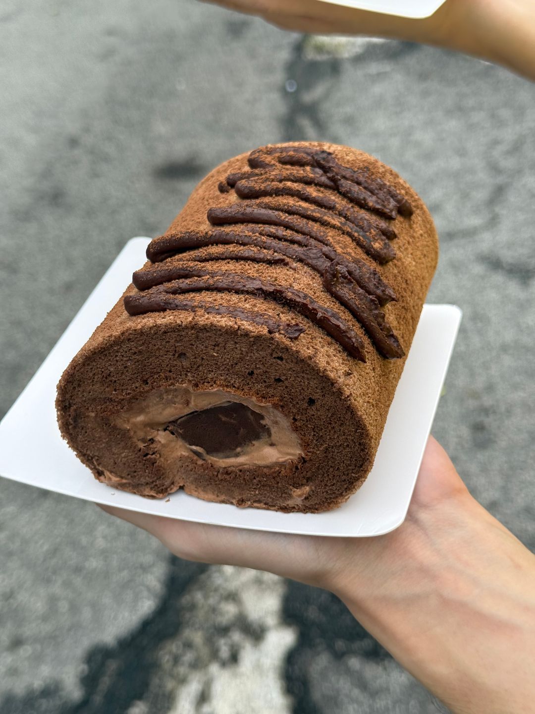 Dark Callebaut Cloud Roll (Contain Alcohol) 