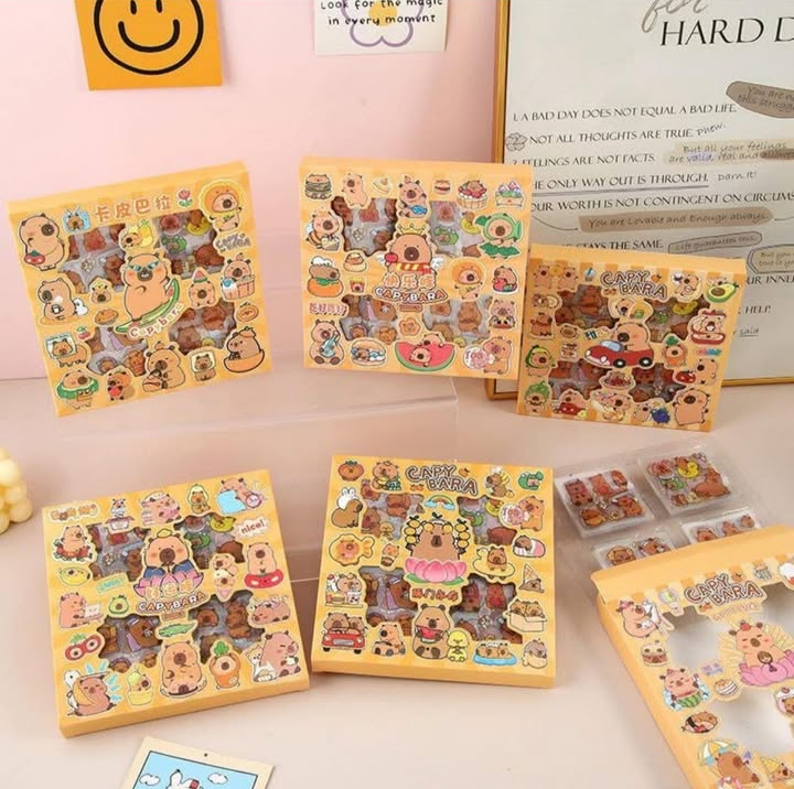Caja de stickers Capibara 