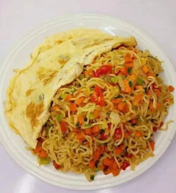 Indomie&egg fried 