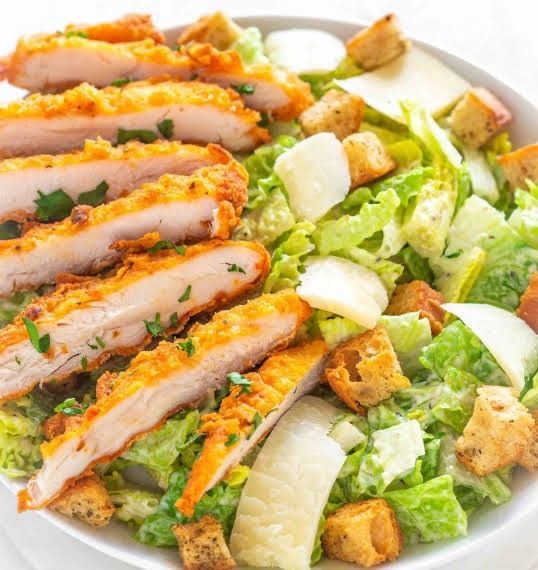 Cesar con Pollo