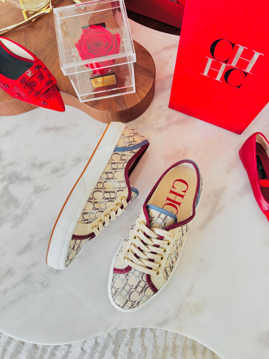 🚨promoções - Sapatilhas Carolina Herrera 