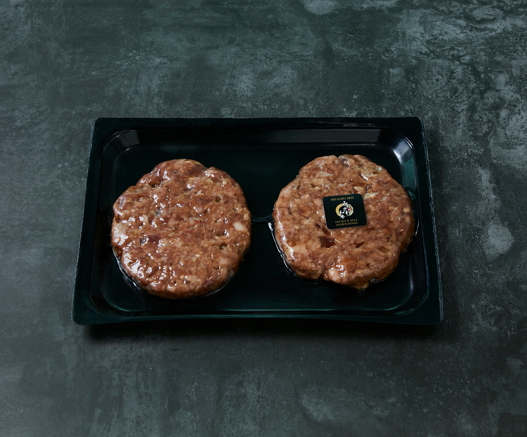 (Limited Offer) Japanese A5 Wagyu Burger Patties 2 x 150g (5 Trays) + FREE Hokkaido Sashimi Scallops 1kg