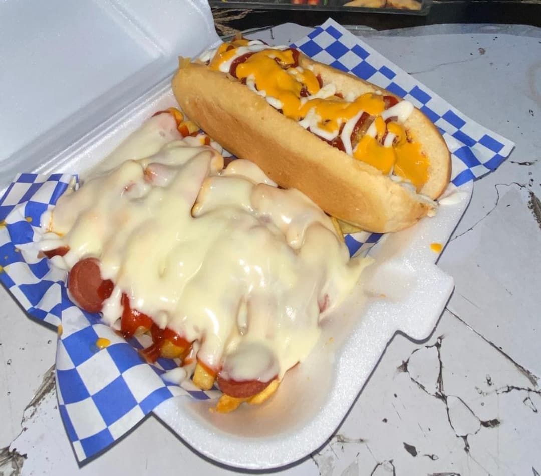 Salchipapa y Hot Dog 