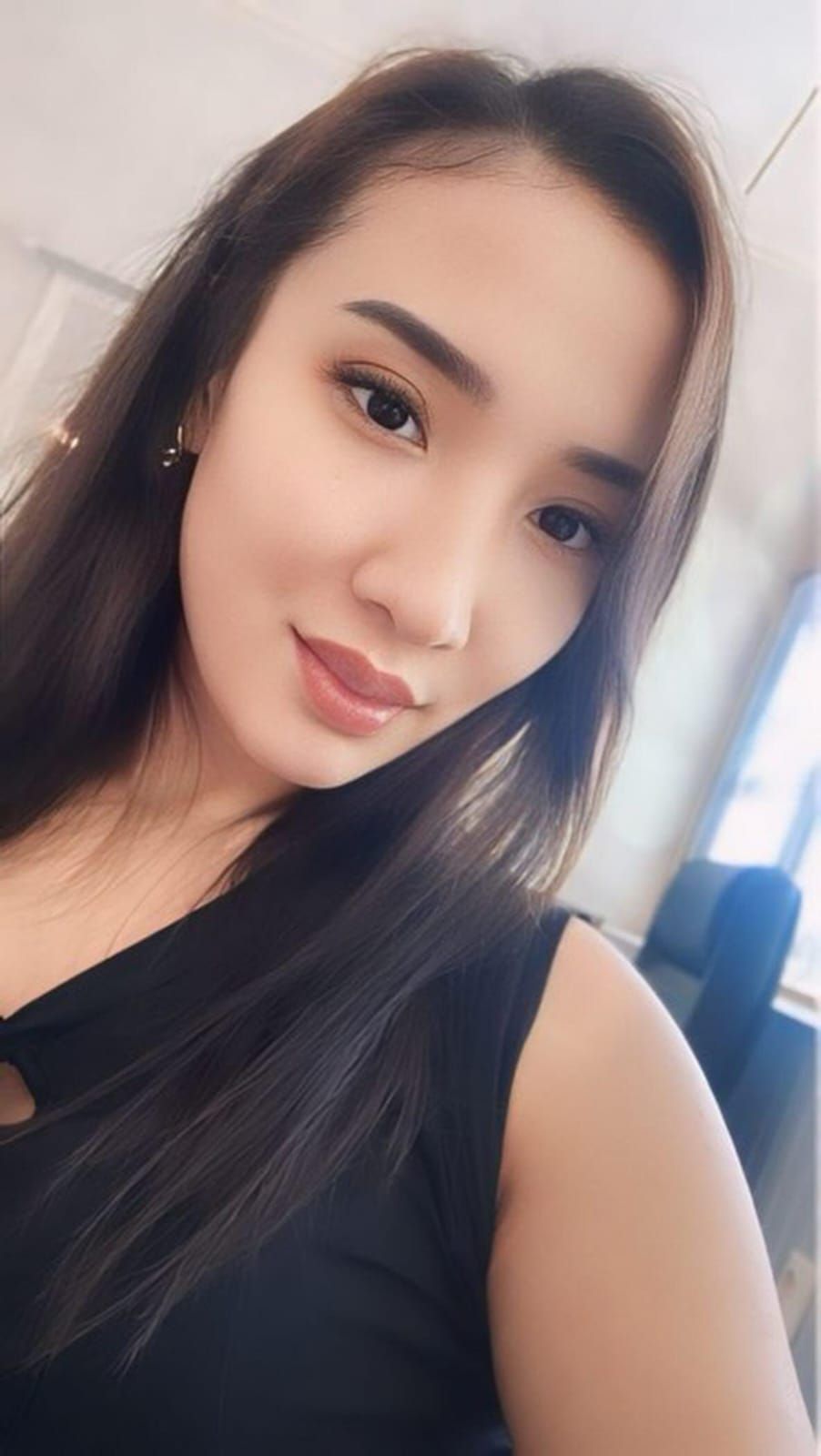 #120049 ivfhub.com signed egg donor Blood type A 28 Years Old  Bachelor teacher 169cm 66kg Surrogacy in Kazakhstan APC R+10+L10=20  