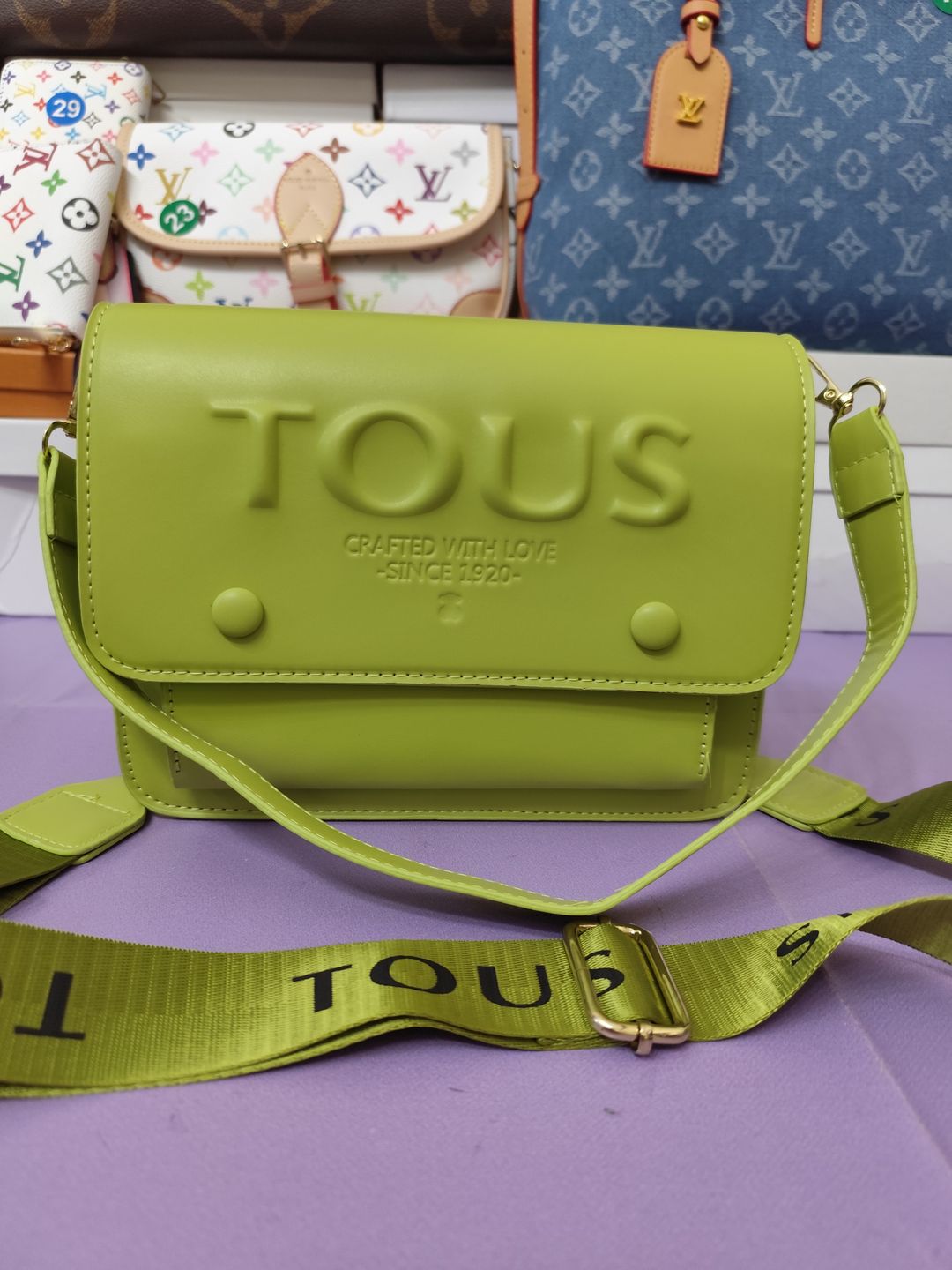 Bolsos Oso, color verde lima