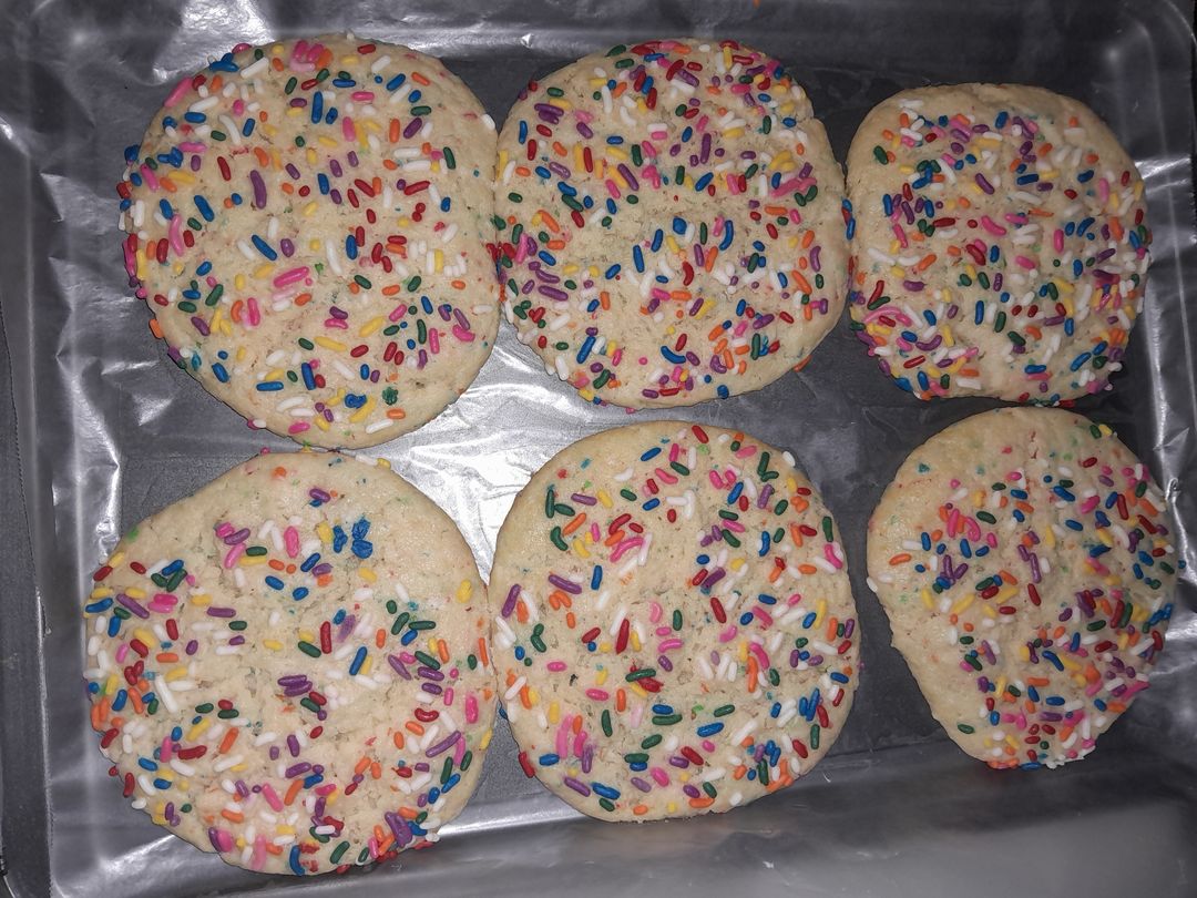 Confetti birthday cake cookie 