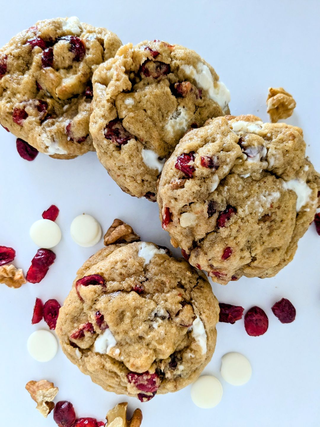 🍒 White Chocolate, Cranberries & Walnut Cookies