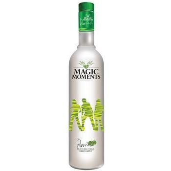 MAGIC MOMENT  APPLE VODKA 750 ML