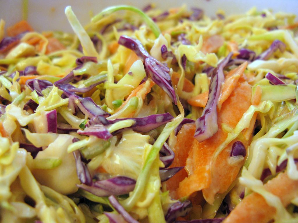 Guarnición: ensalada coleslaw