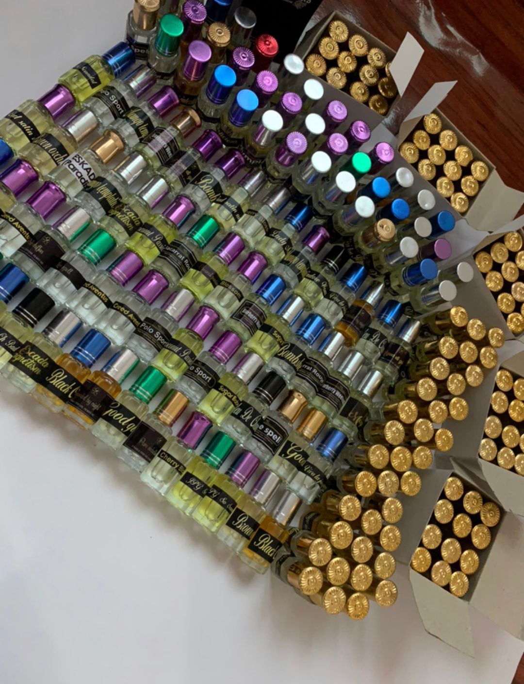 PERFUME OIL