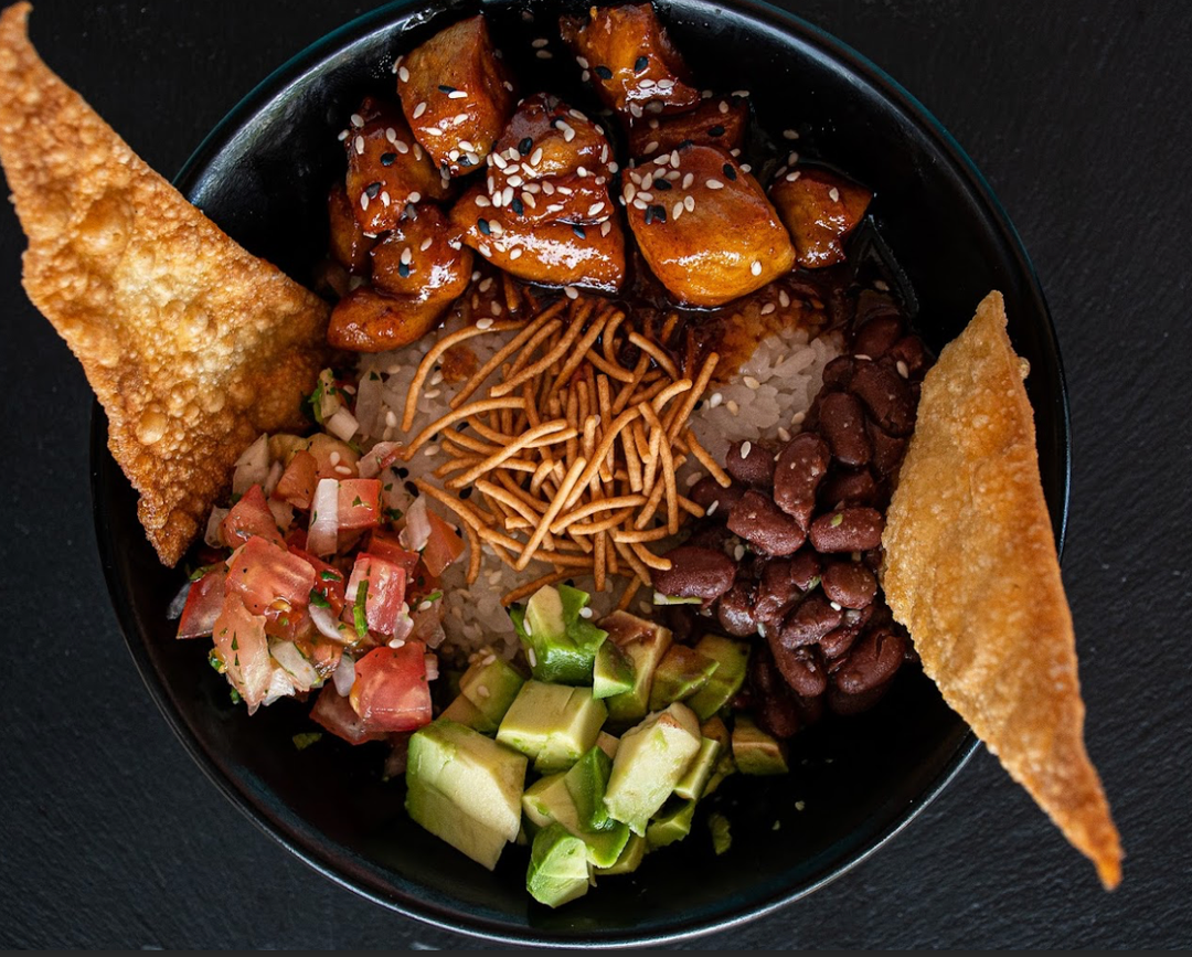 Chifrijo Koreano (Korean porkbelly “Chifrijo”)