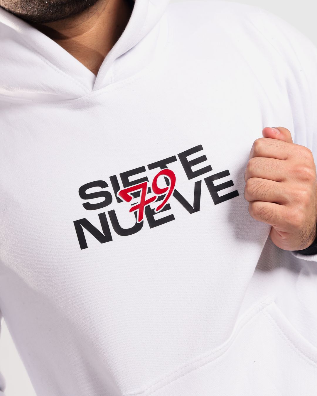 Hoodie Siete Nueve - Blanca