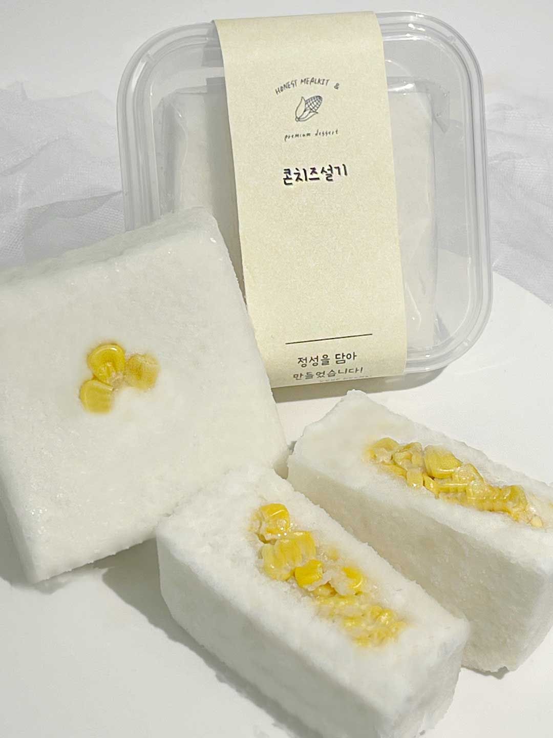 Rice cake with corn cheese