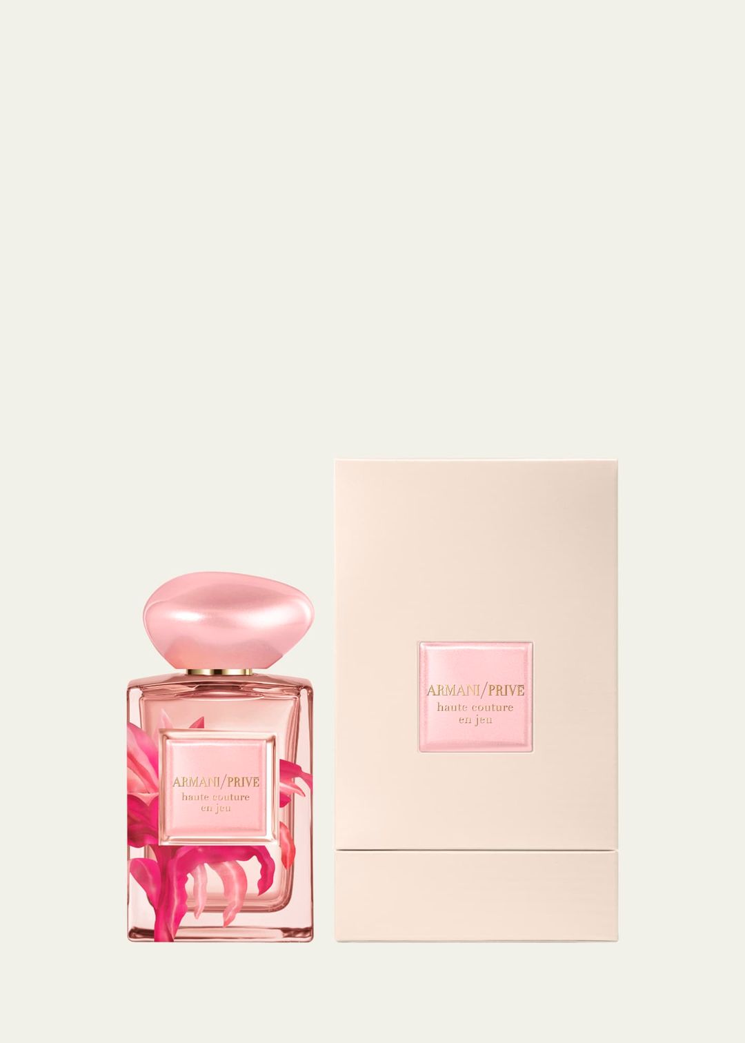 Perfume Armani prive - haut couture en jeu 
