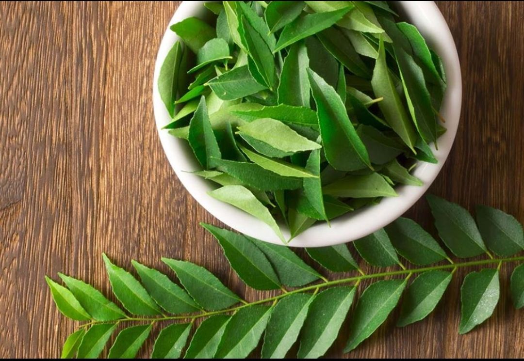 Curry leaf pack