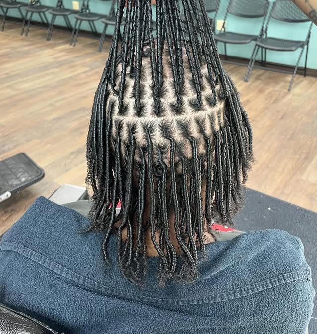 Départ de locks au peigne ( plus de 100 locks ) 