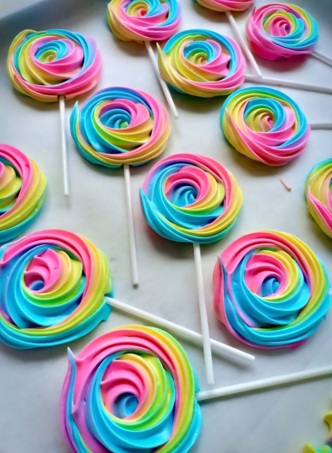 Meringue Roses Lollipop 