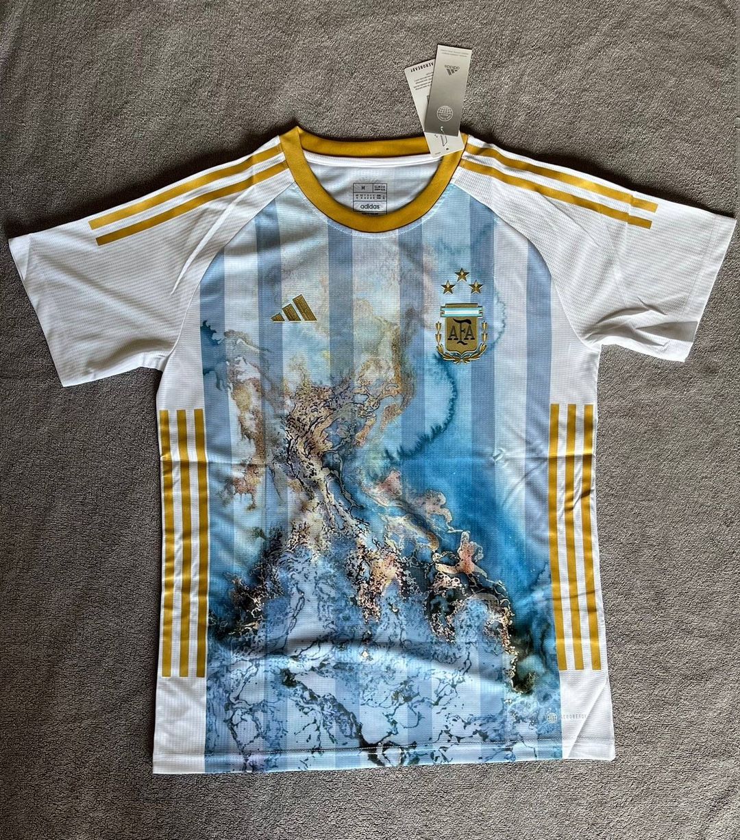 Maillot de football l'été ☀️