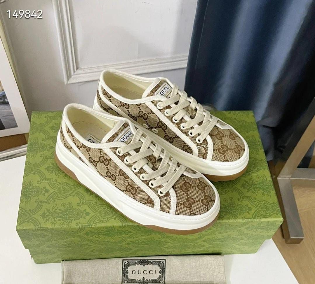 Gucci Sneakers - Beige / brown