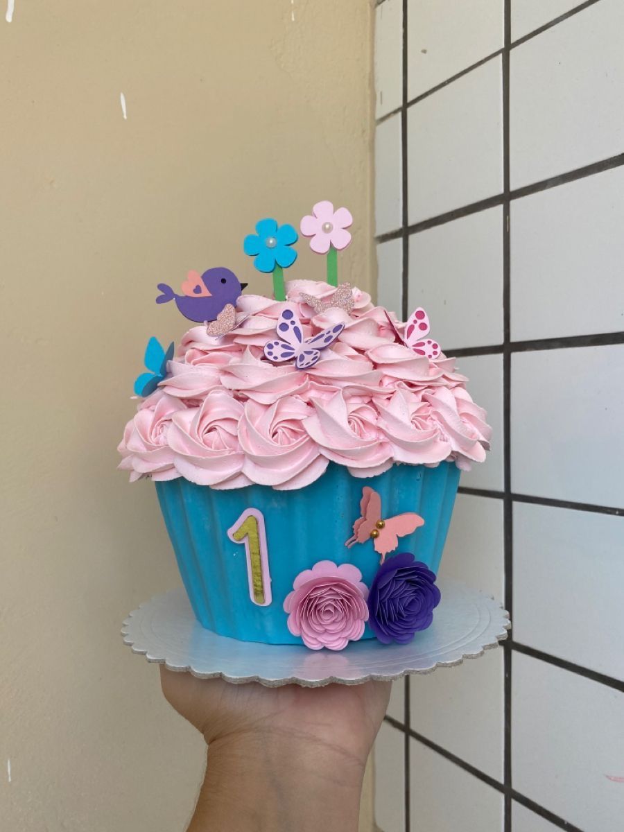 Giant Cupcake