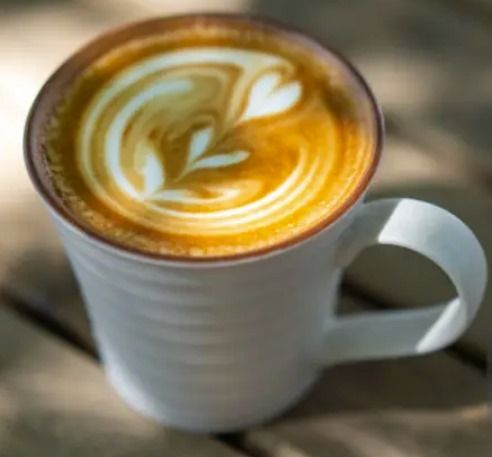 White - Latte Coffee (Hot/Iced)