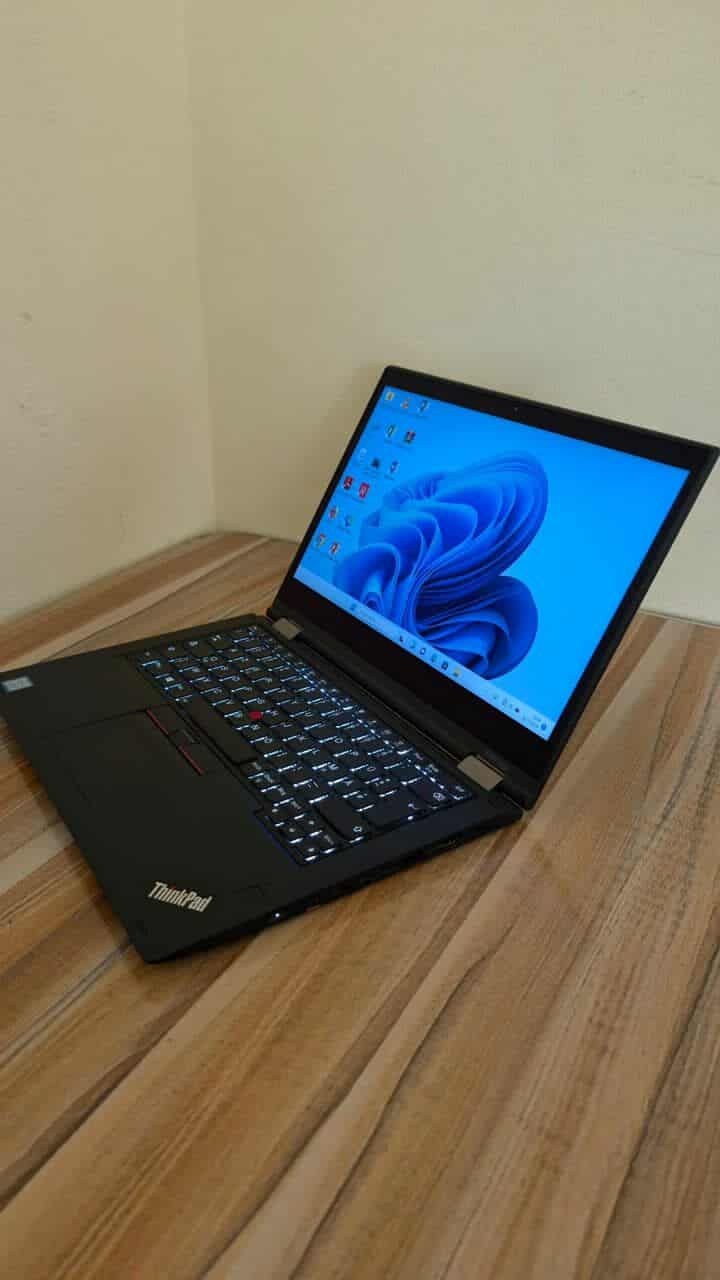  Lenovo ThinkPad X380 Yoga