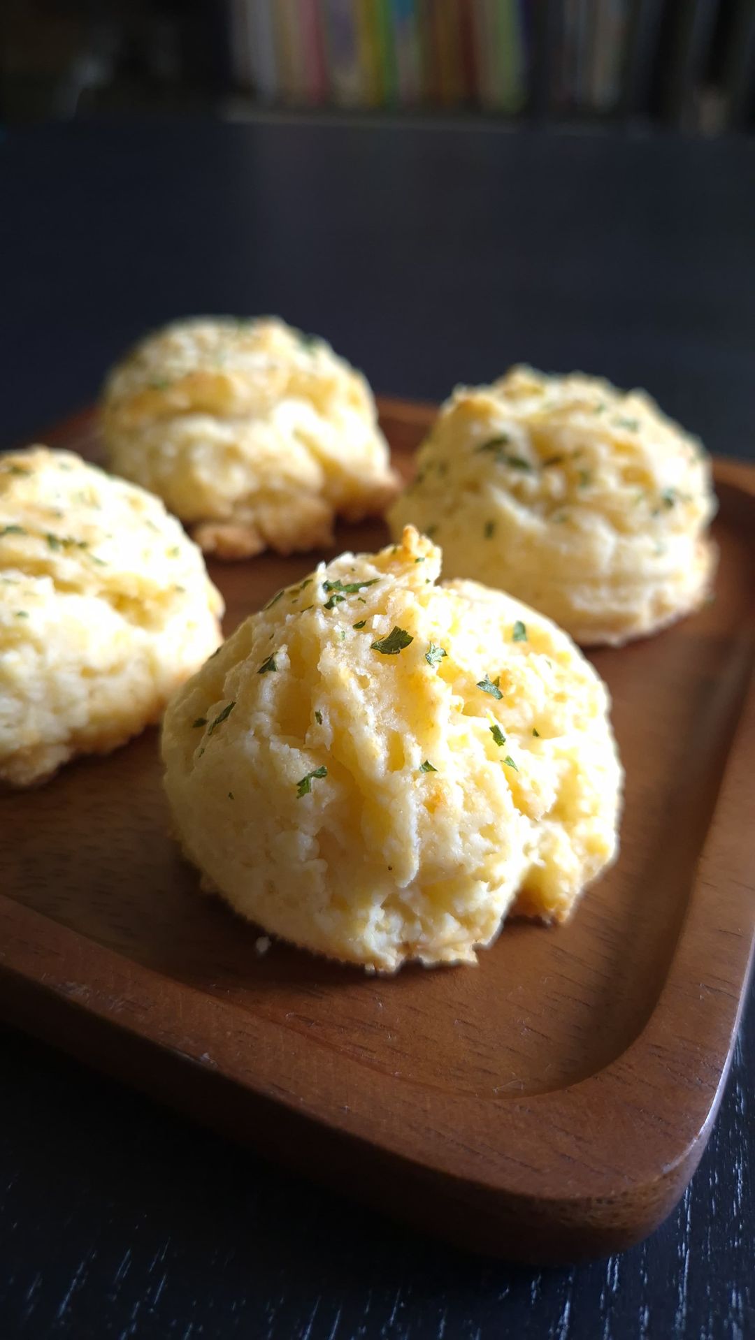 (PRE-ORDER) Garlic Cheese Scones