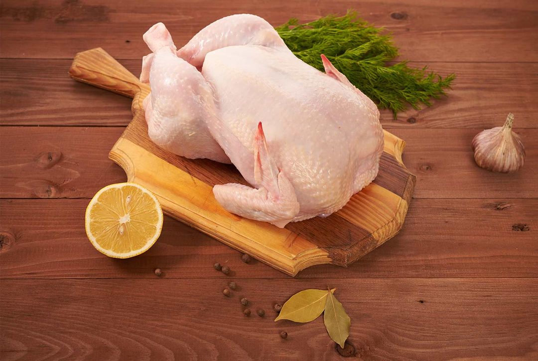 Halal Taiwan Broiler chicken (whole) 清真台灣-肉雞全雞
