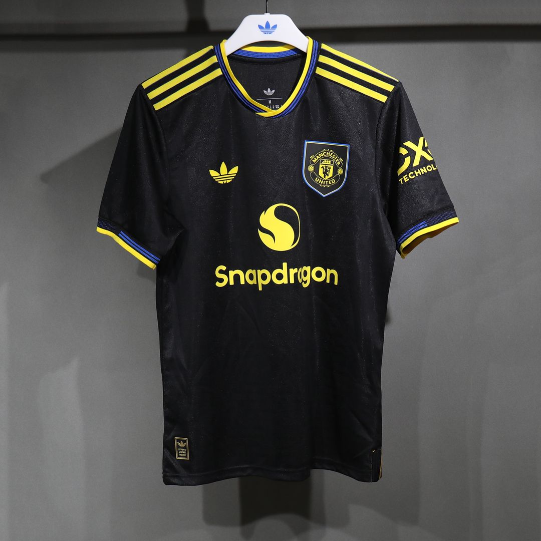 MANCHESTER UNITED 3RA PLAYER 25/26