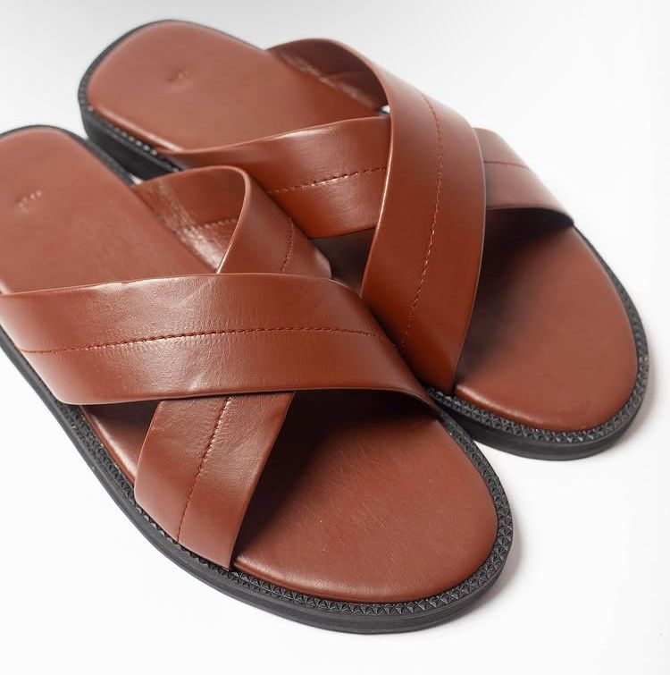 Men’s brown cross leather 