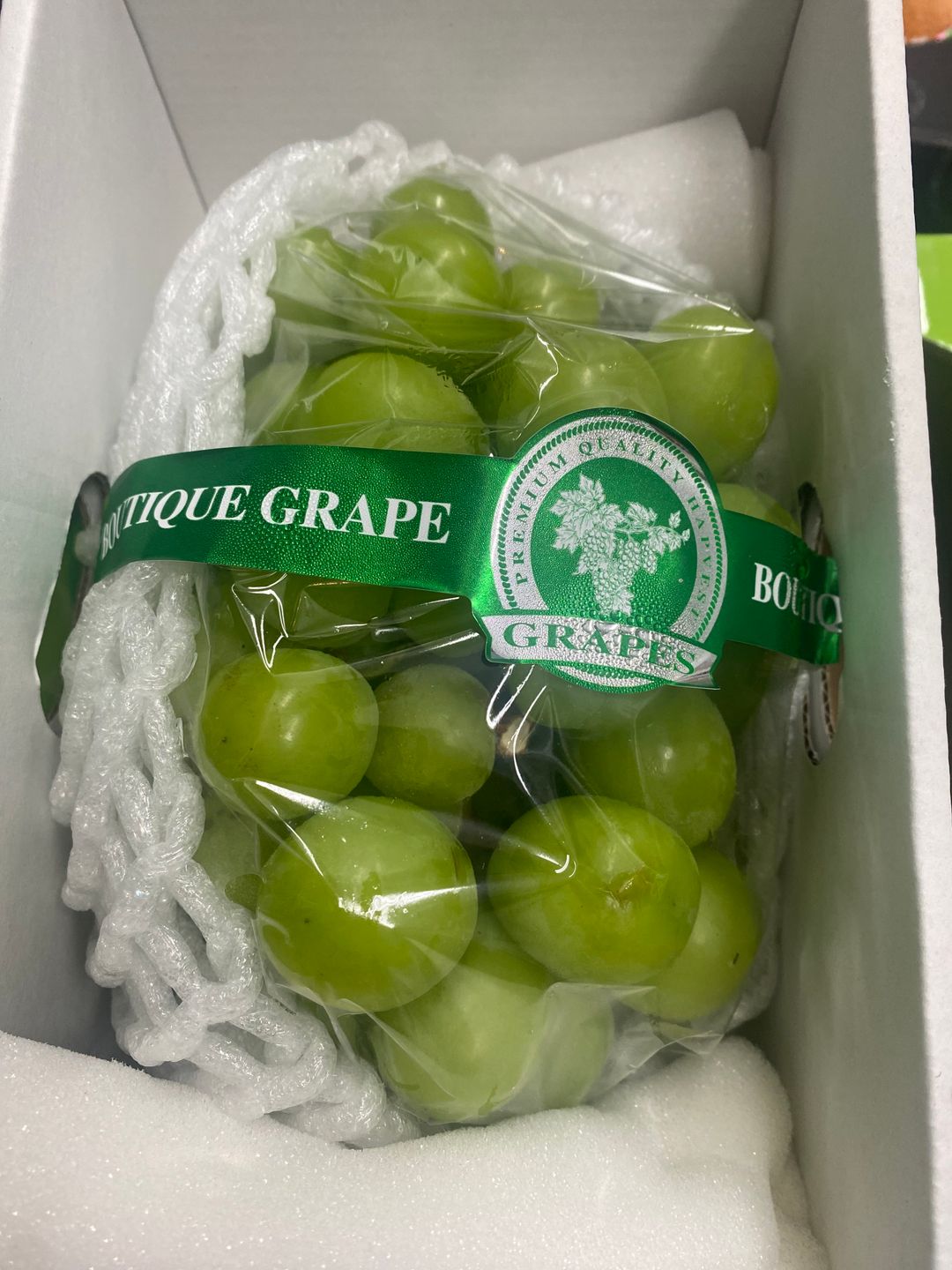China Shine Muscat Giftbox 