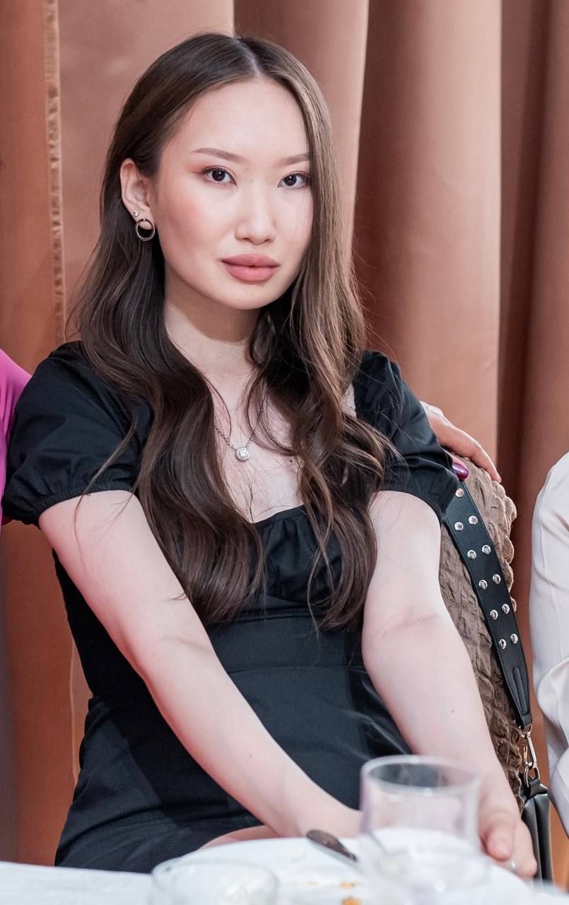 Russia Surrogacy & Egg Donor | Irkutsk | 2002, Blood Type B+, 173cm, 65kg | ID #120067 | ✈️