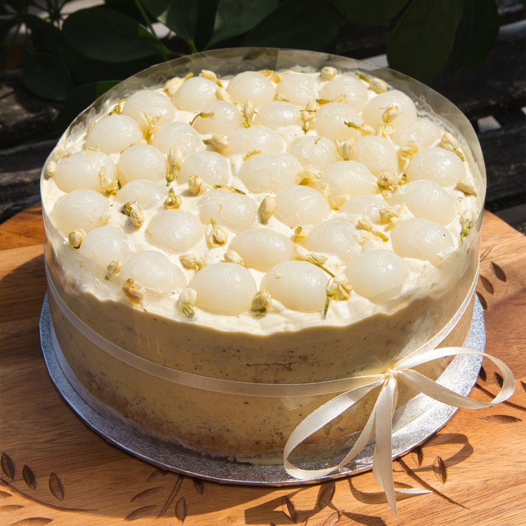 (PRE-ORDER) Large Oolong Jasmine Tea Longan Cake